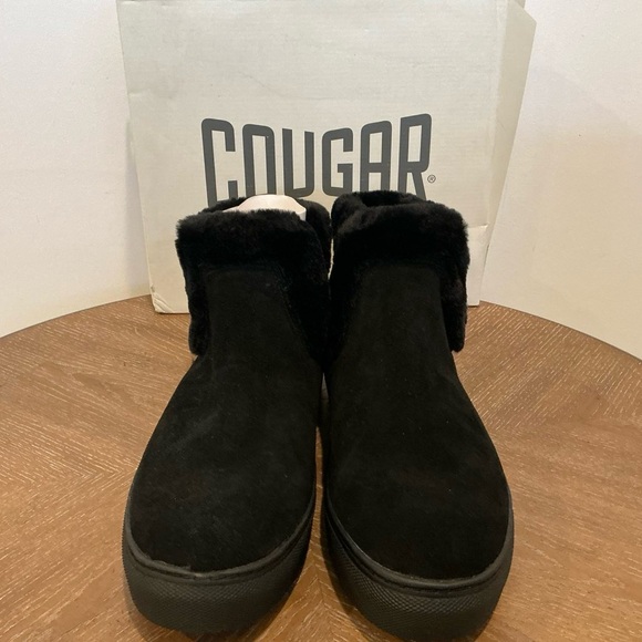 COUGAR - Picture 6 of 8